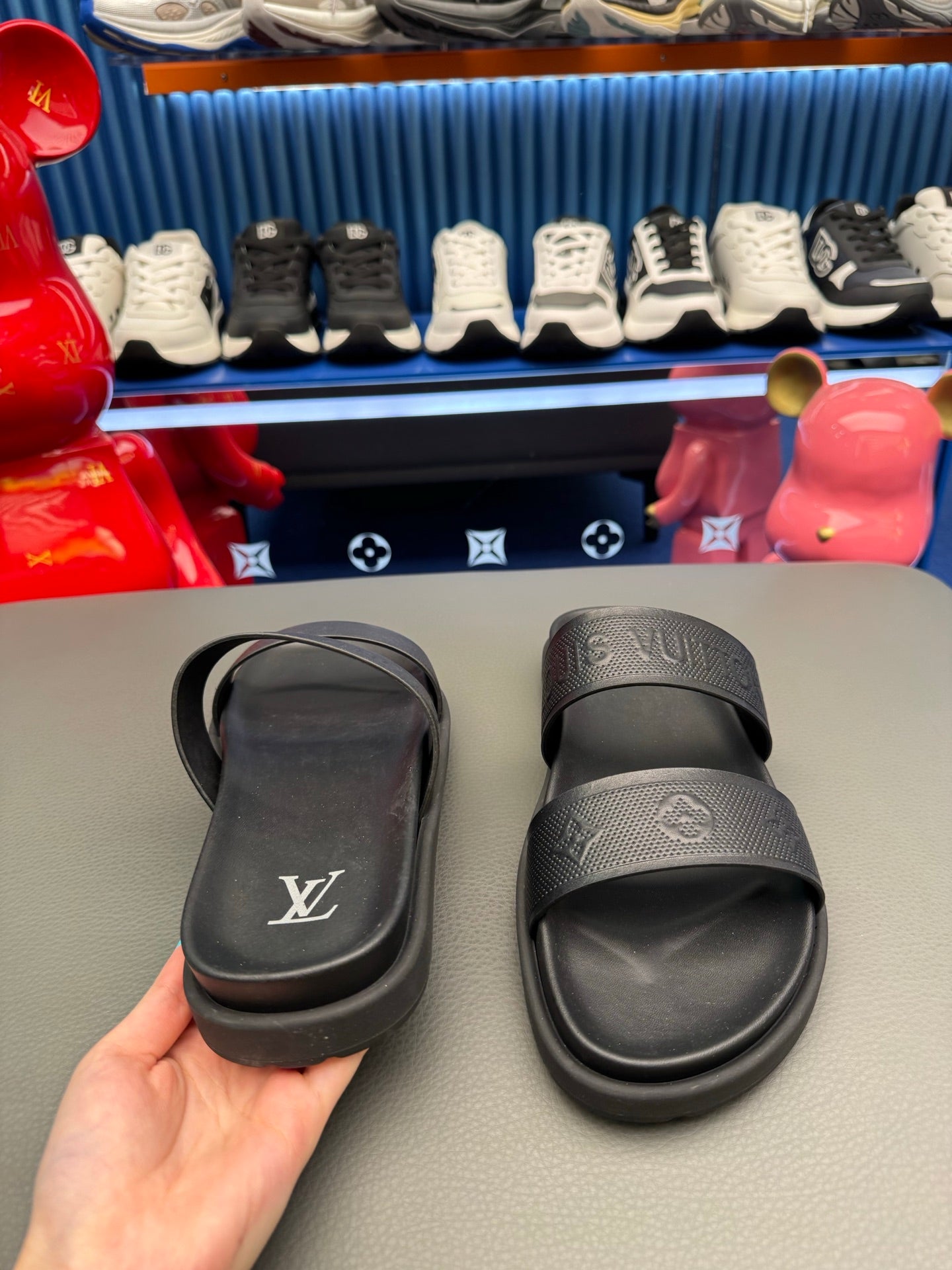 LV slides