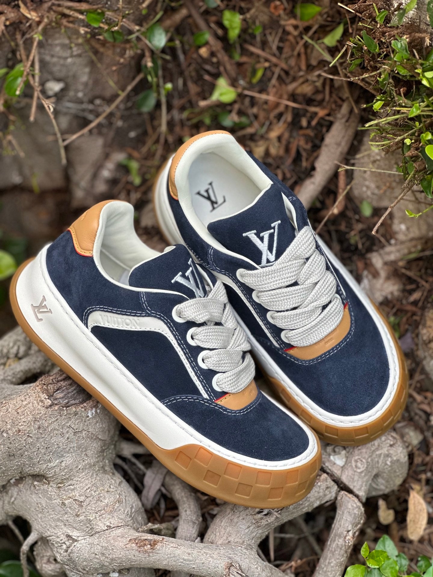 Louis Vuitton Tilted Low Sneakers