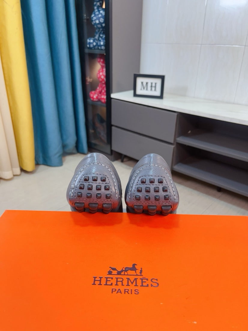 Hermes Slip on