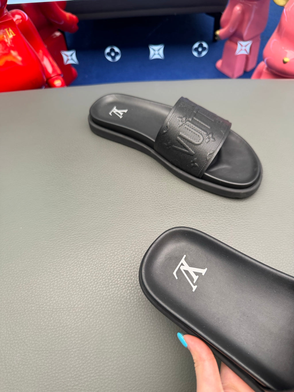 LV slides