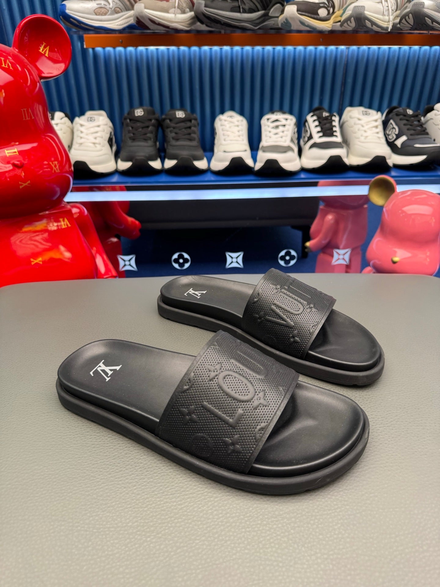 LV slides