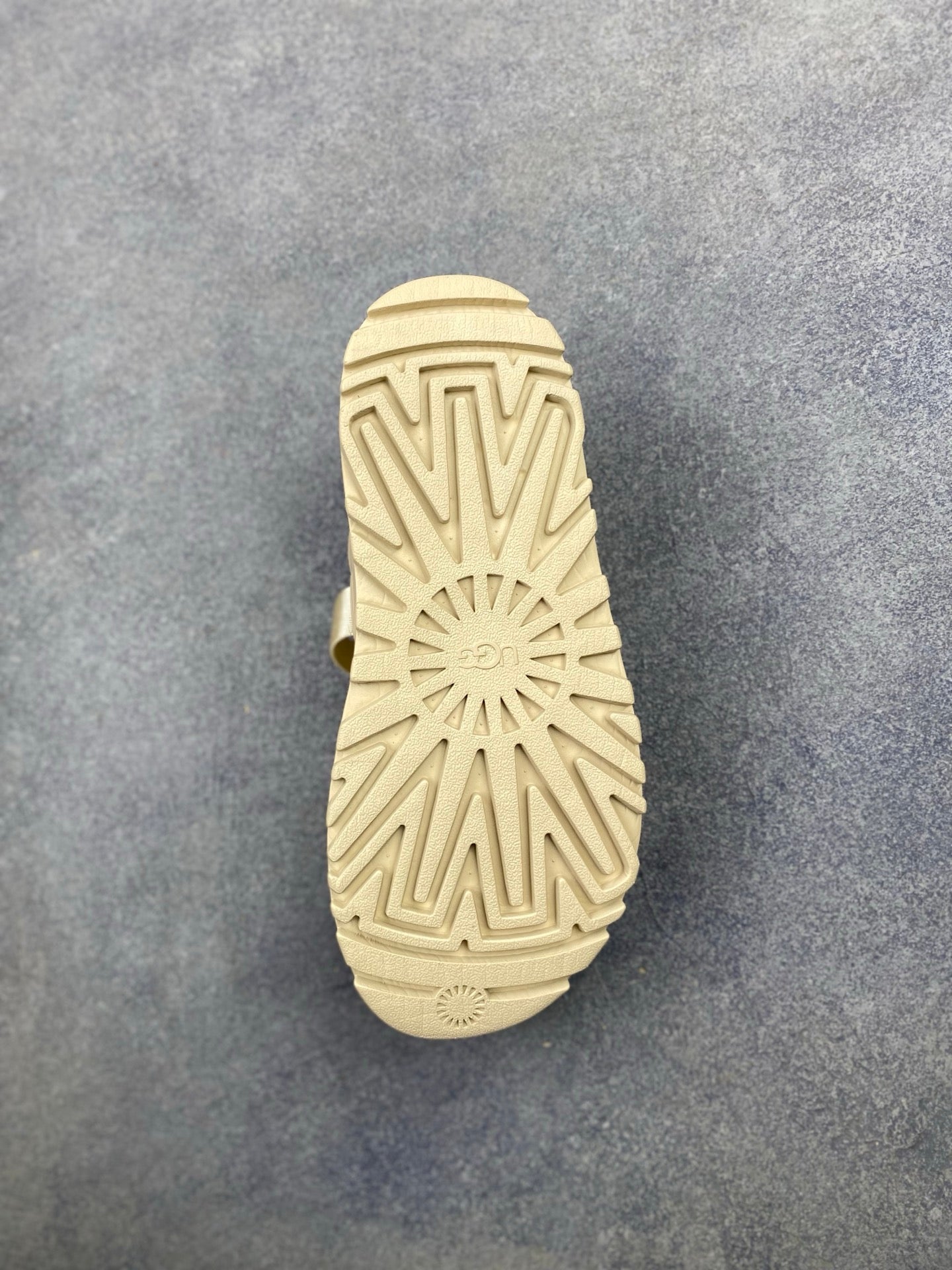 UGG w Goldenglow