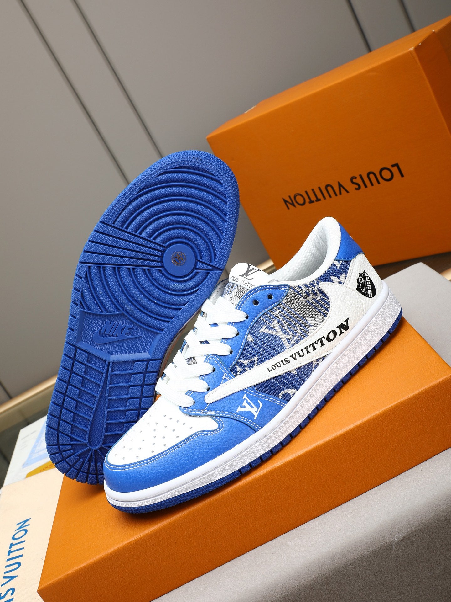 PP420 LV x Nike