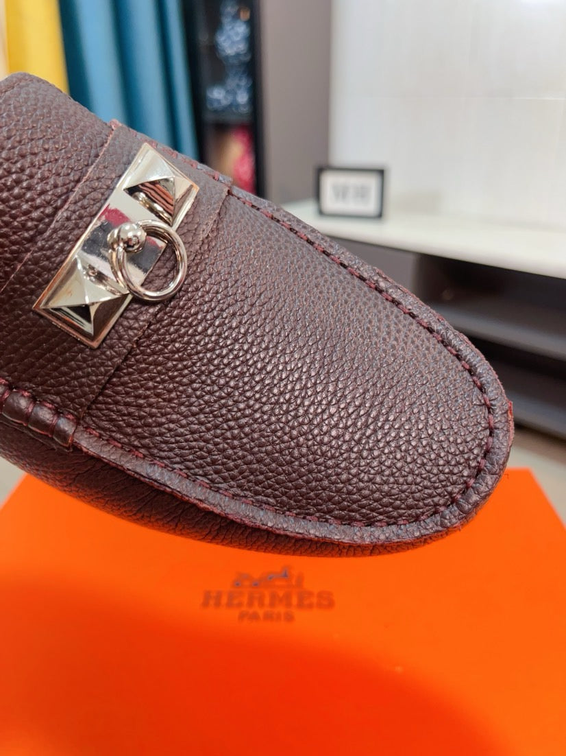Hermes Slip on