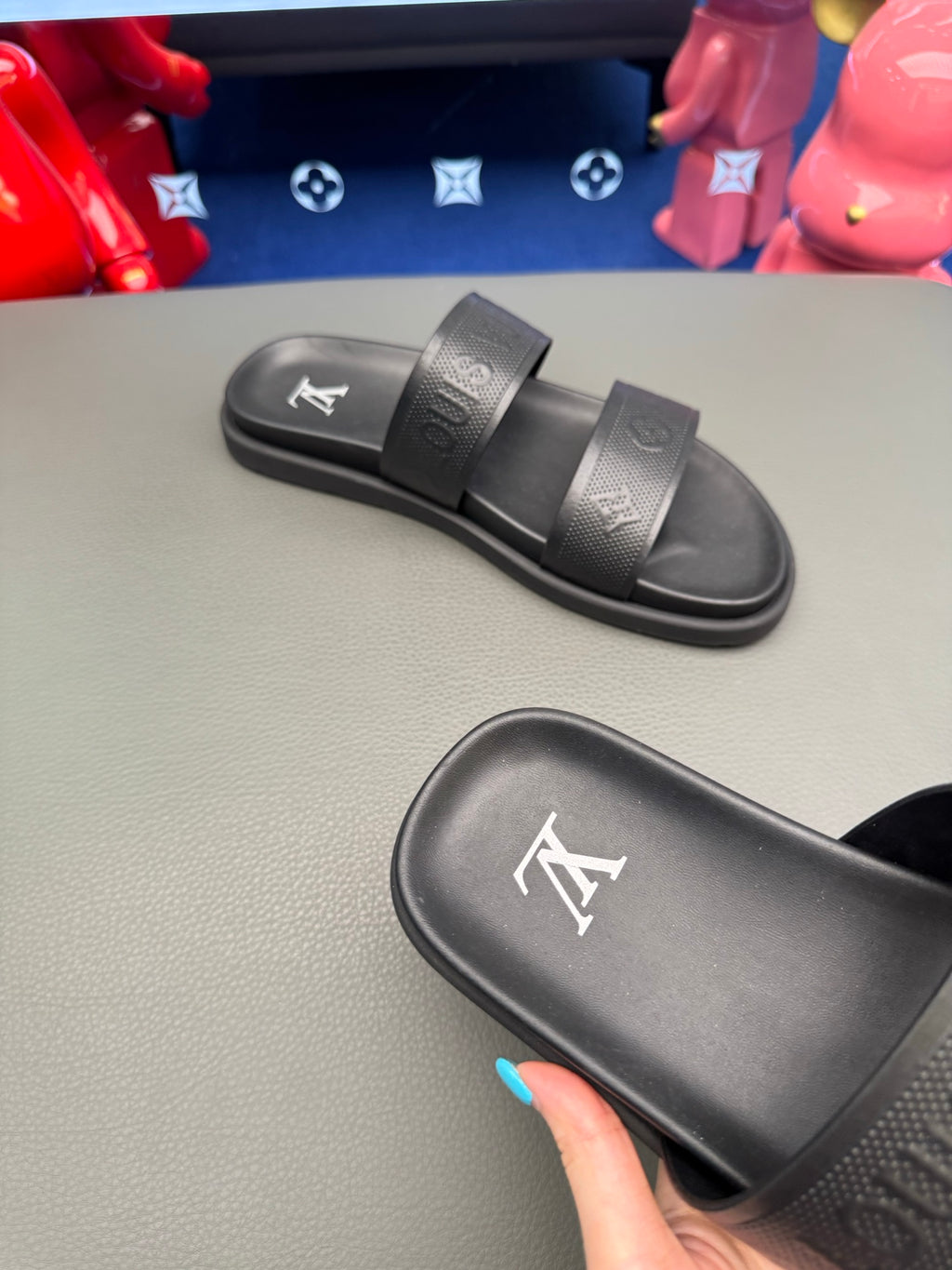 LV slides