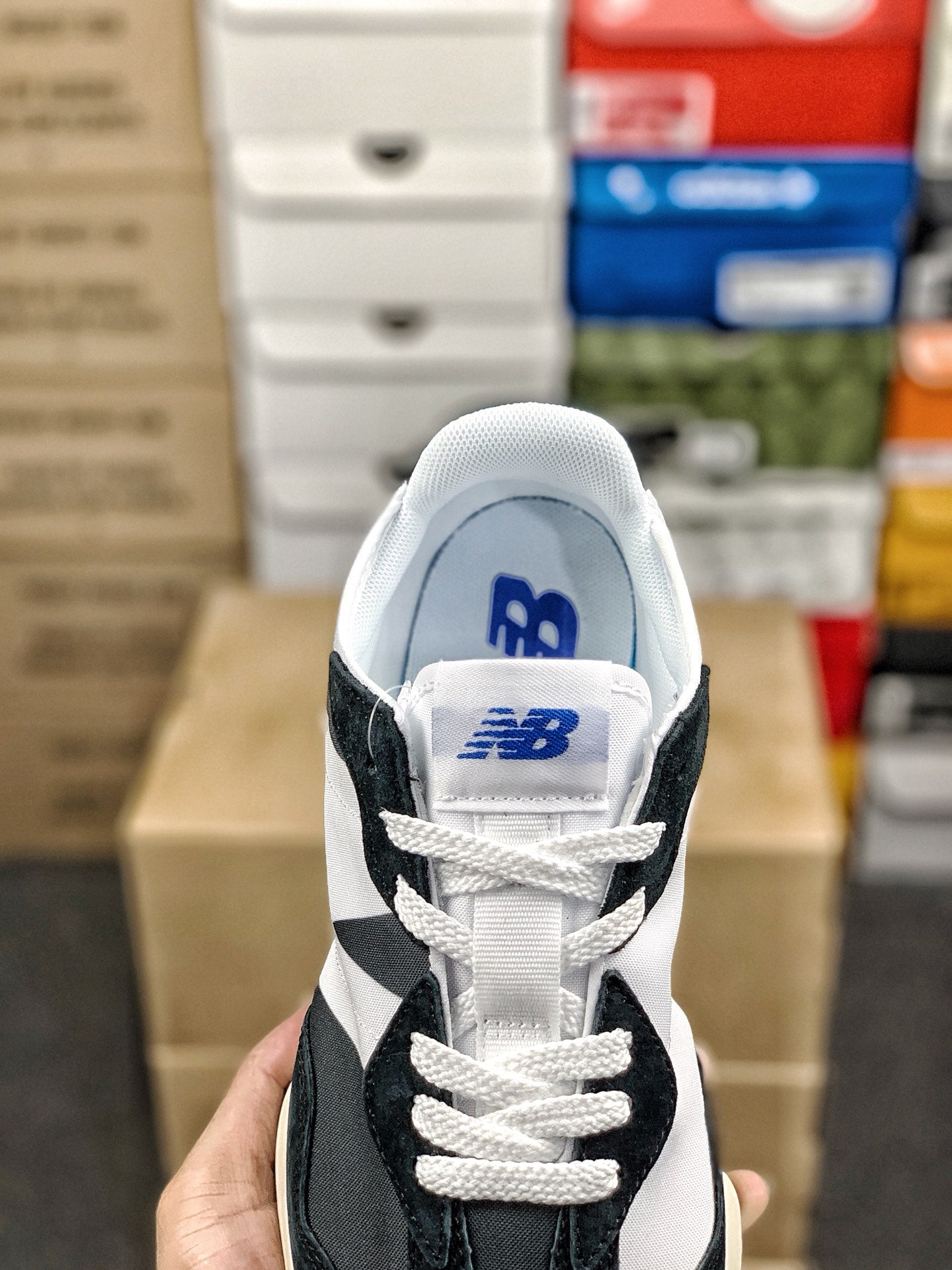 New balance NB327