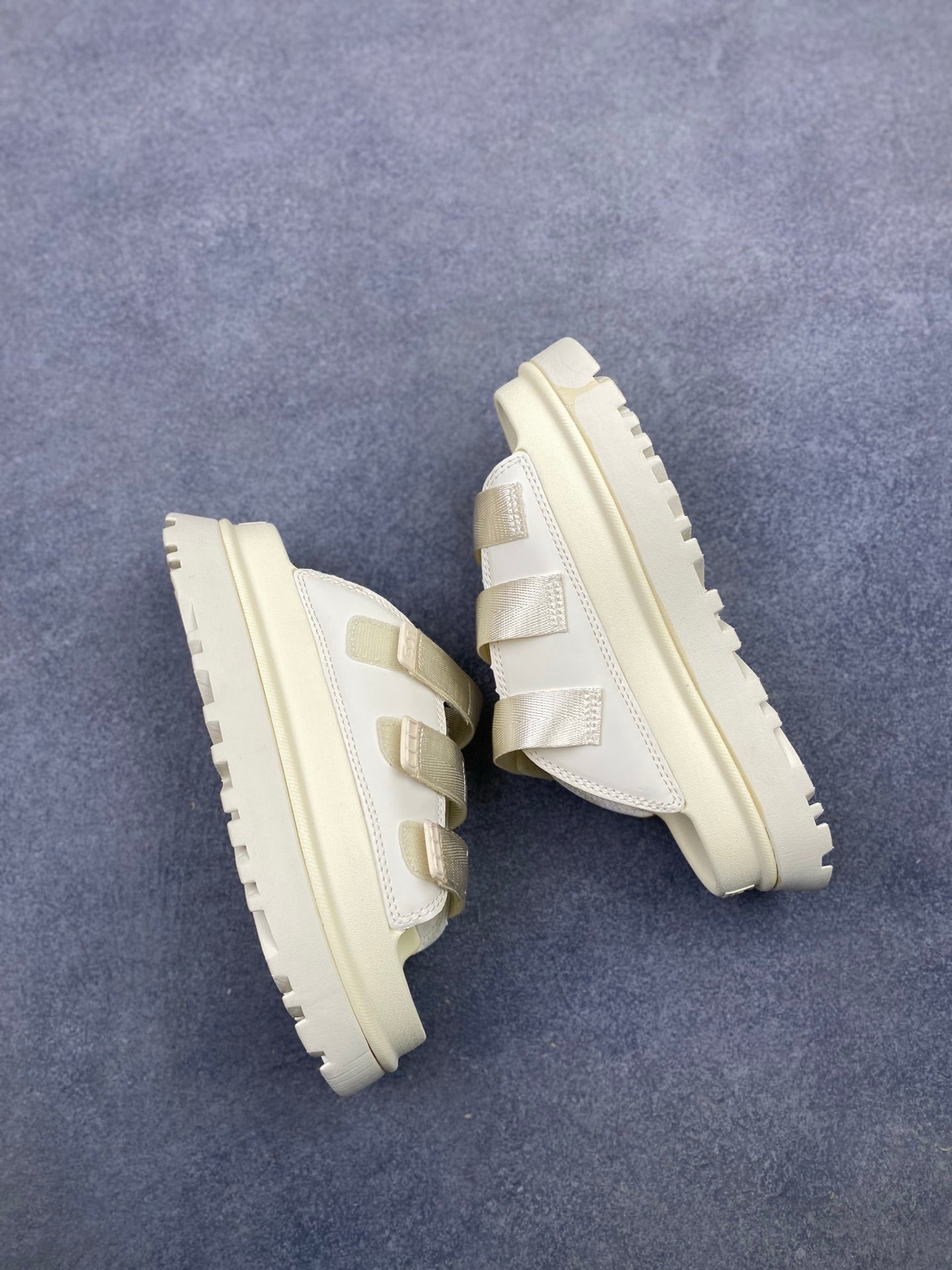 UGG W Goldenglow