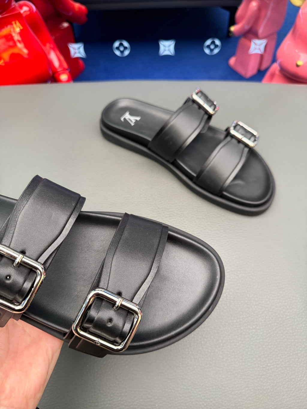 LV slides