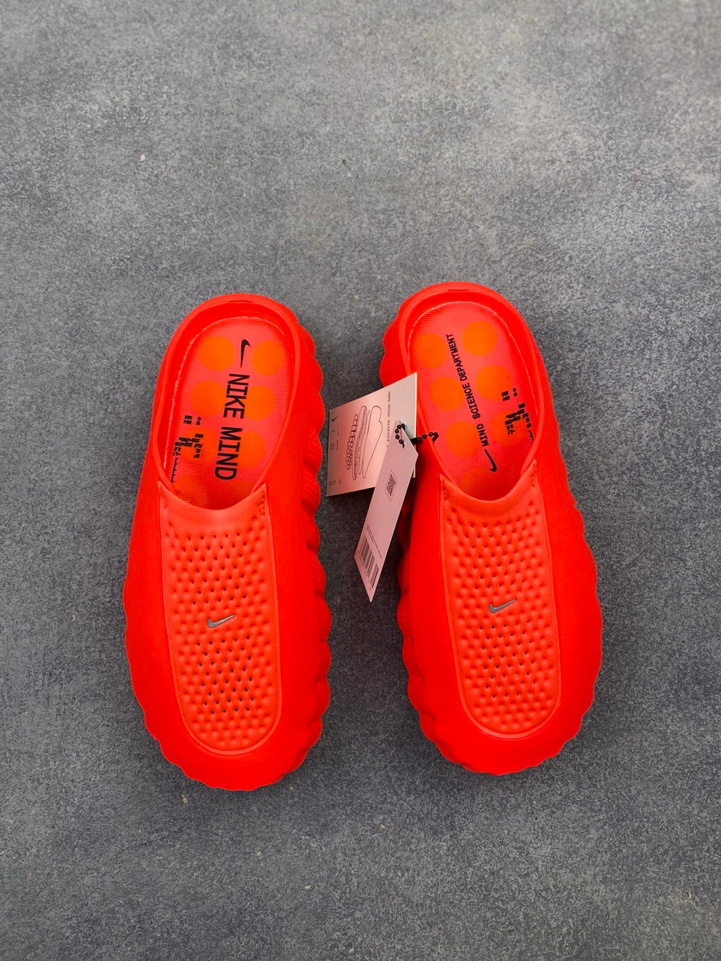 Nike Mind 001