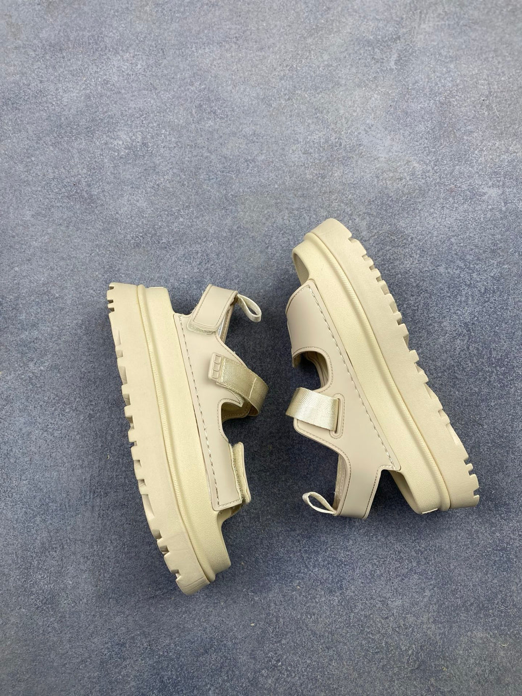 UGG w Goldenglow
