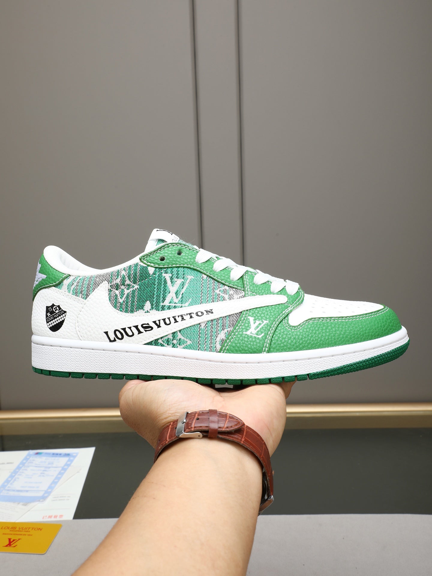 PP420 LV x Nike