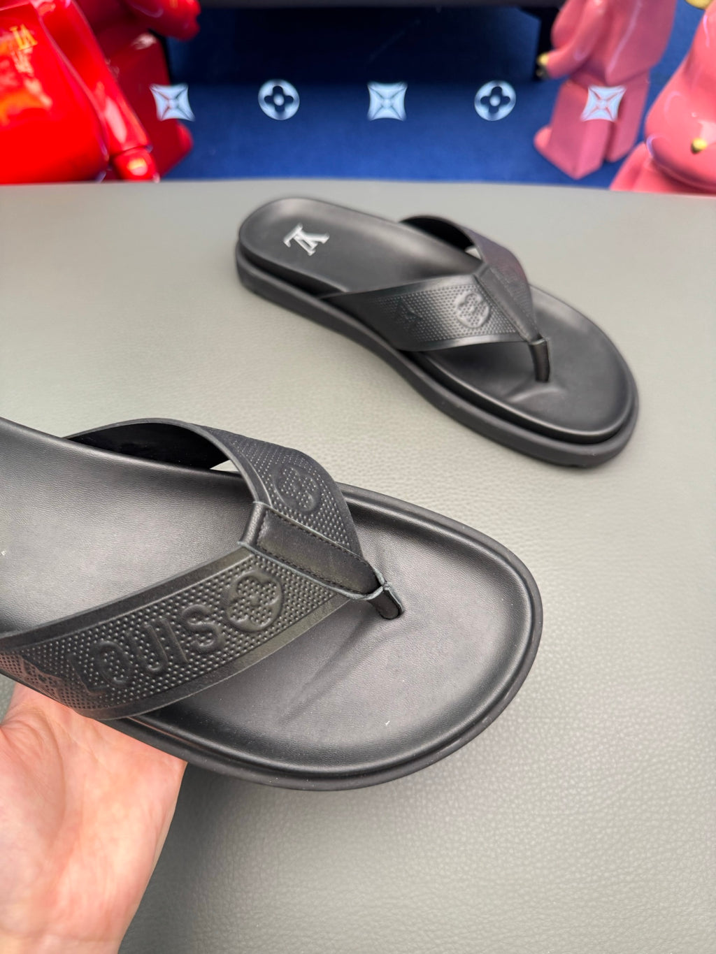 LV slides