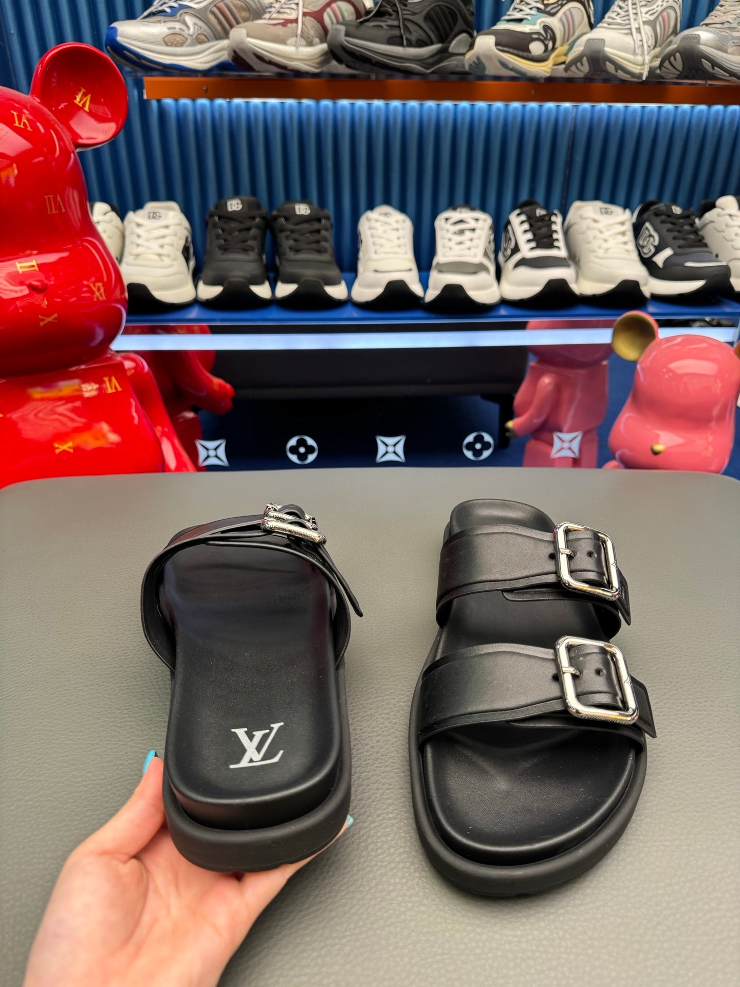 LV slides