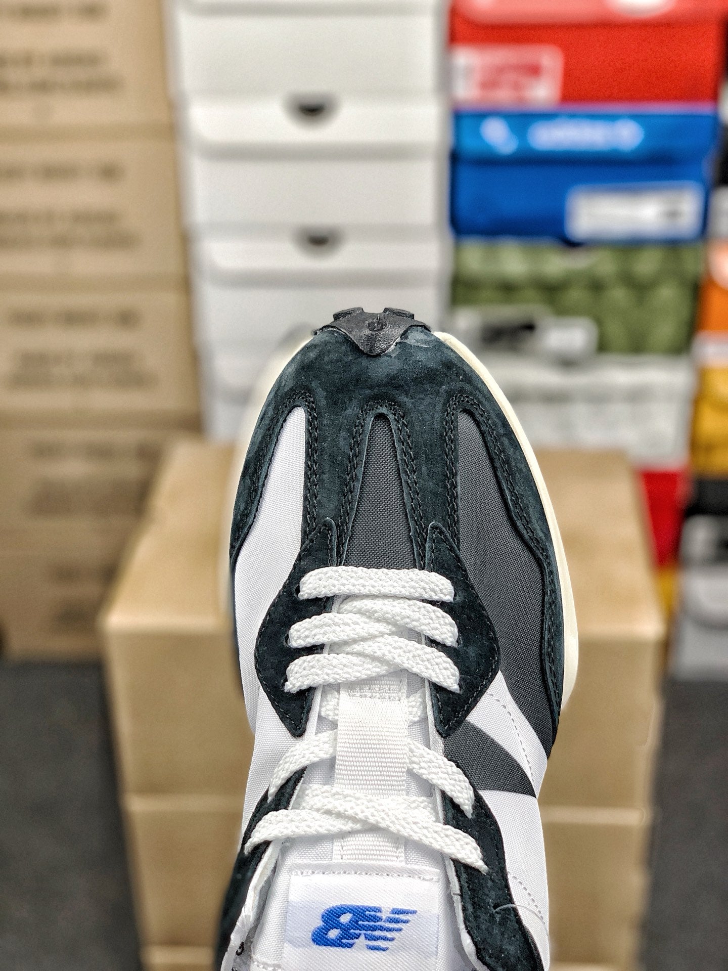New balance NB327