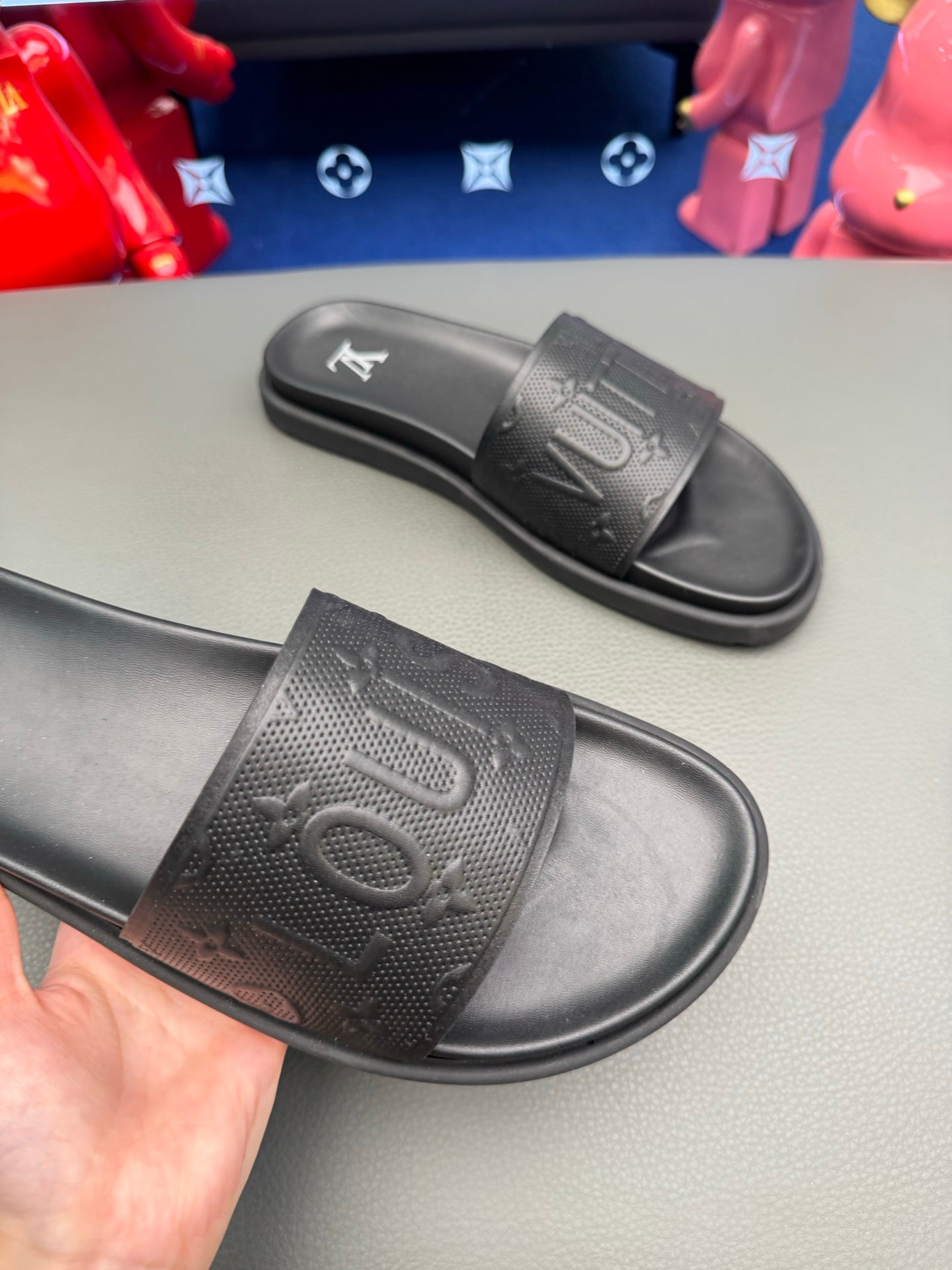LV slides