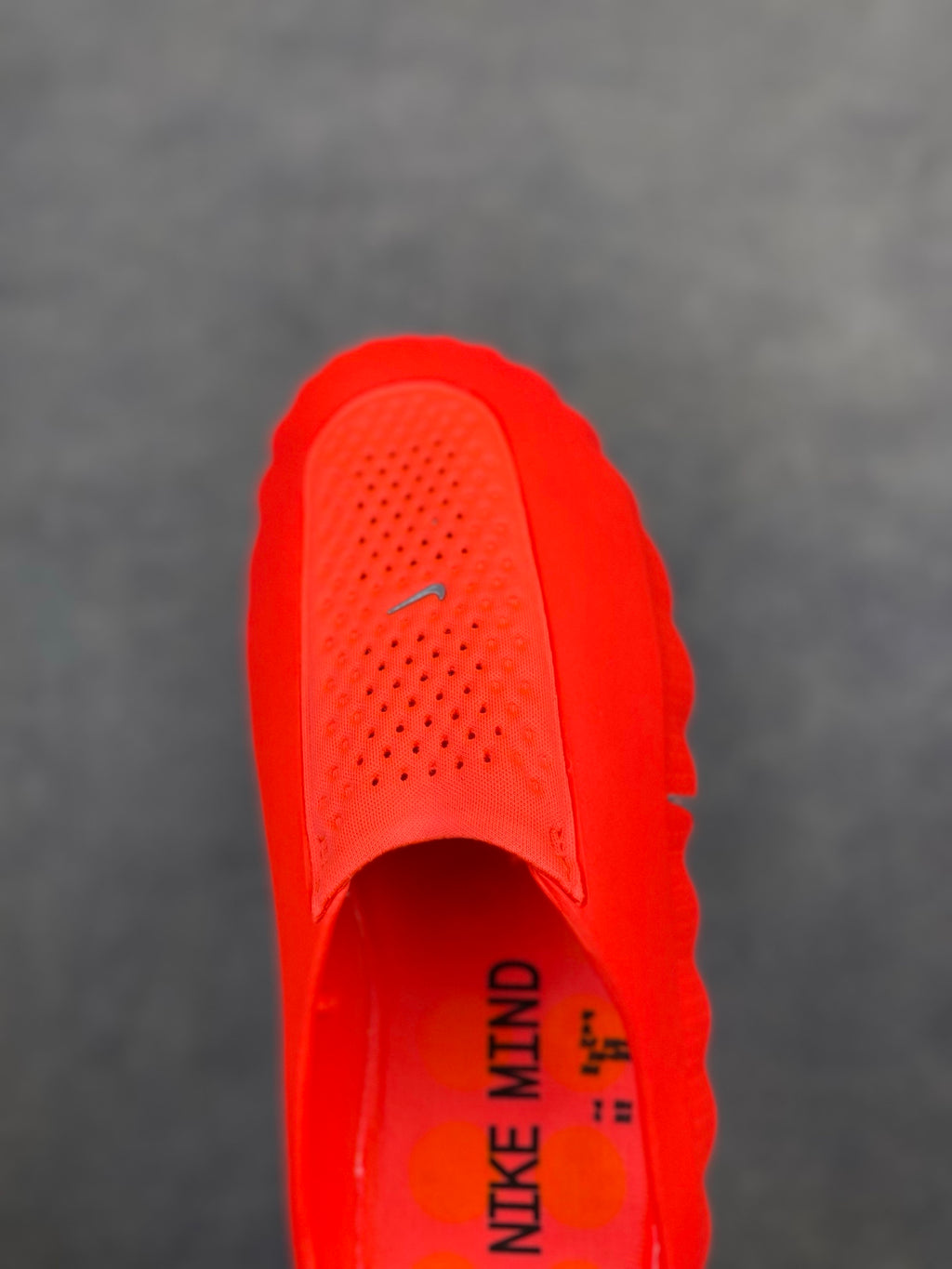 Nike Mind 001