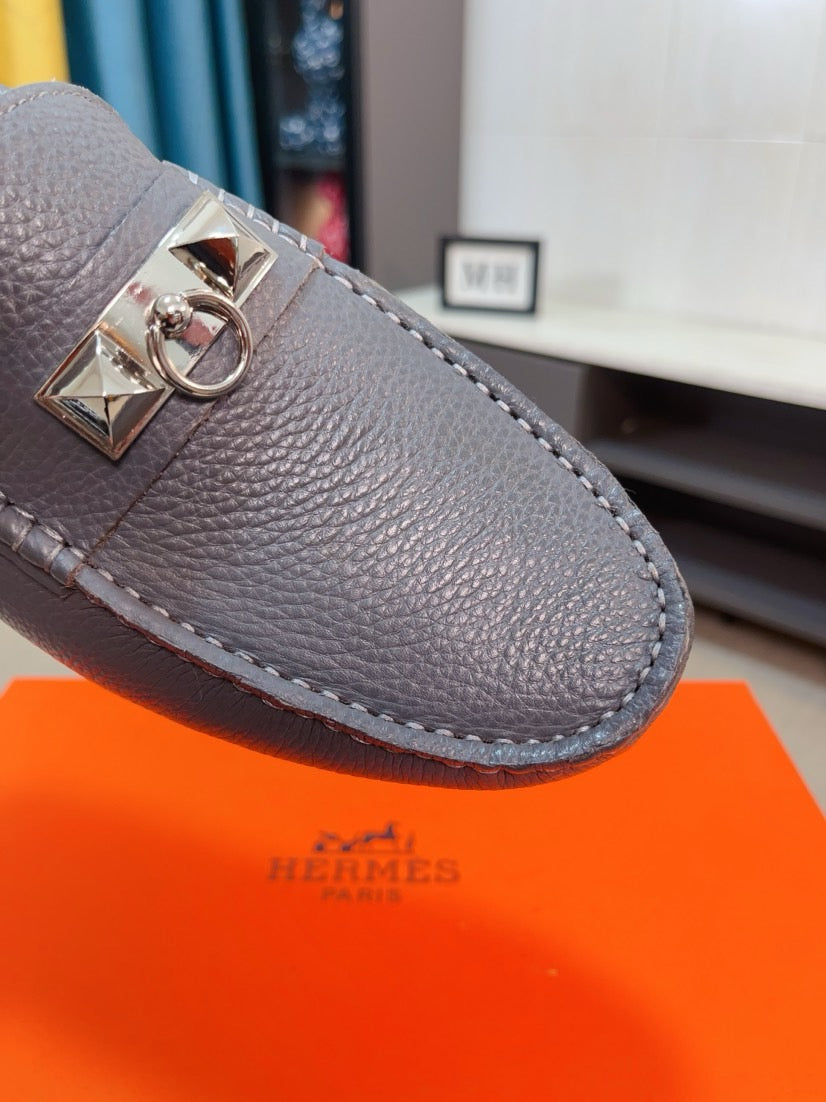 Hermes Slip on