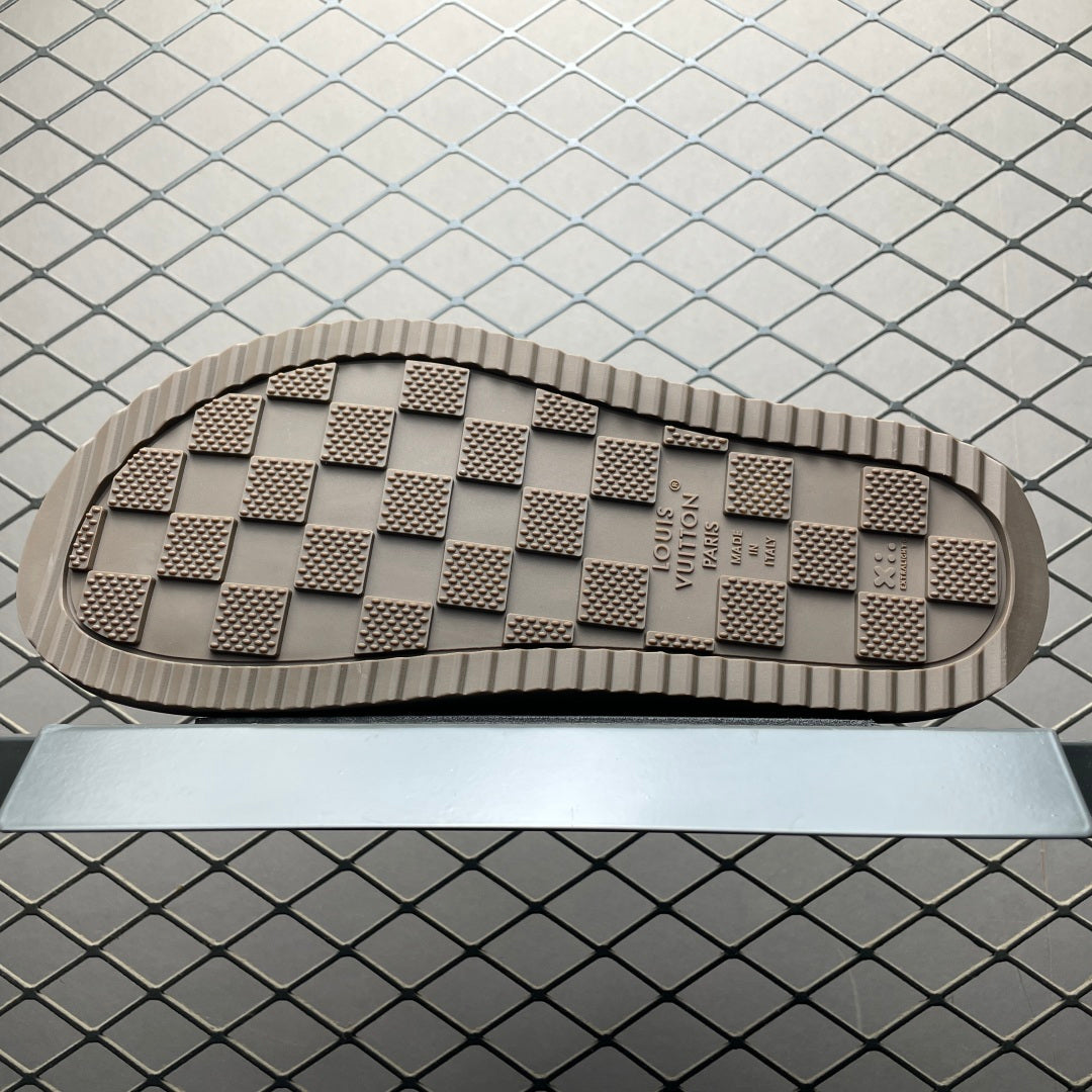 Louis Vuitton Easy Slides