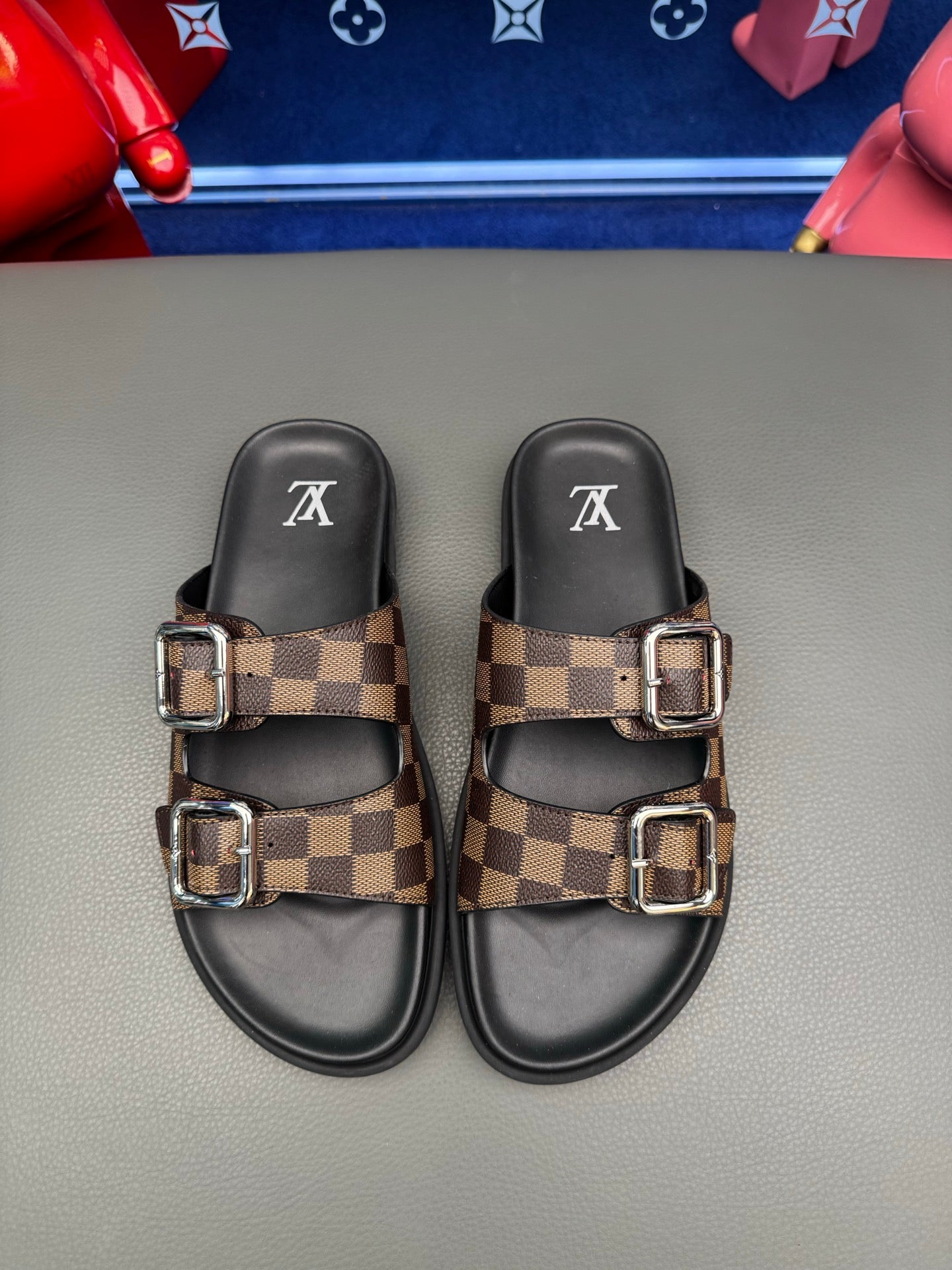 LV slides
