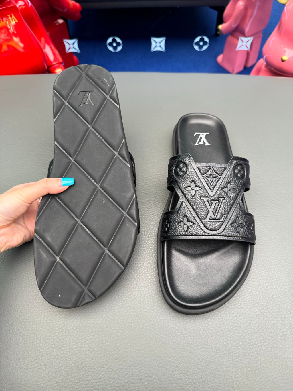 LV slides