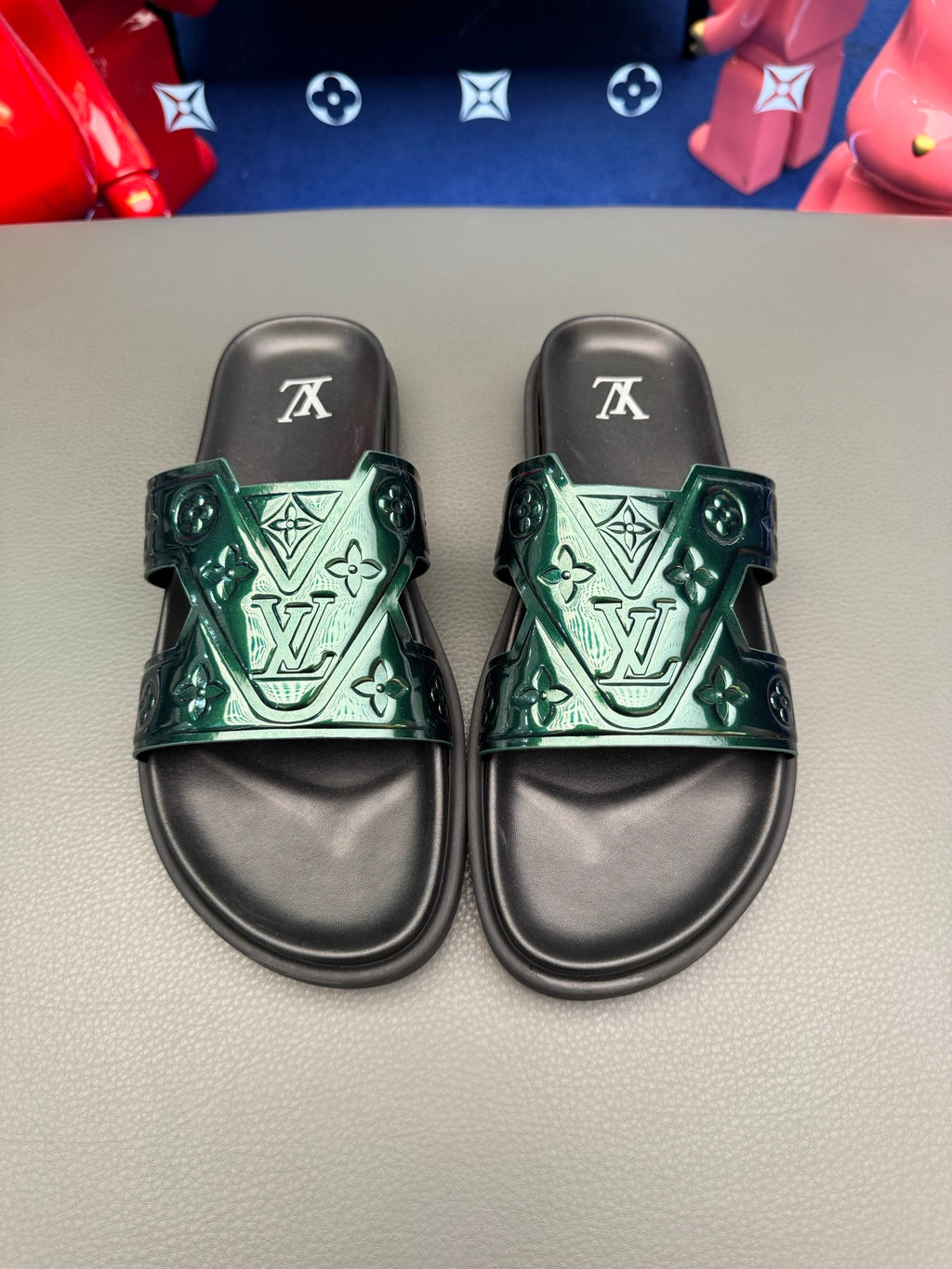 LV slides