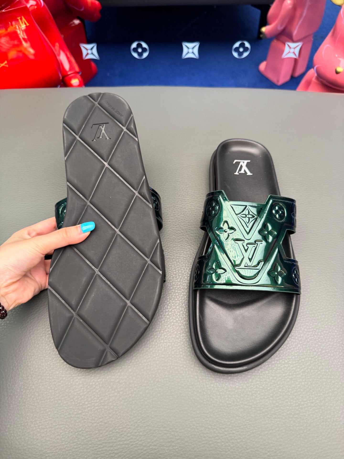 LV slides