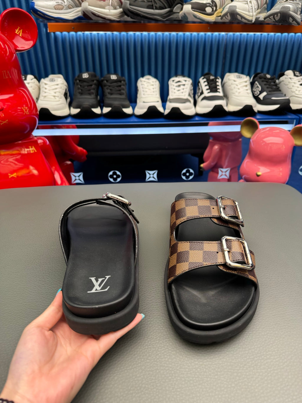 LV slides