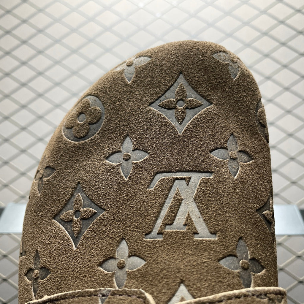 Louis Vuitton Easy Slides