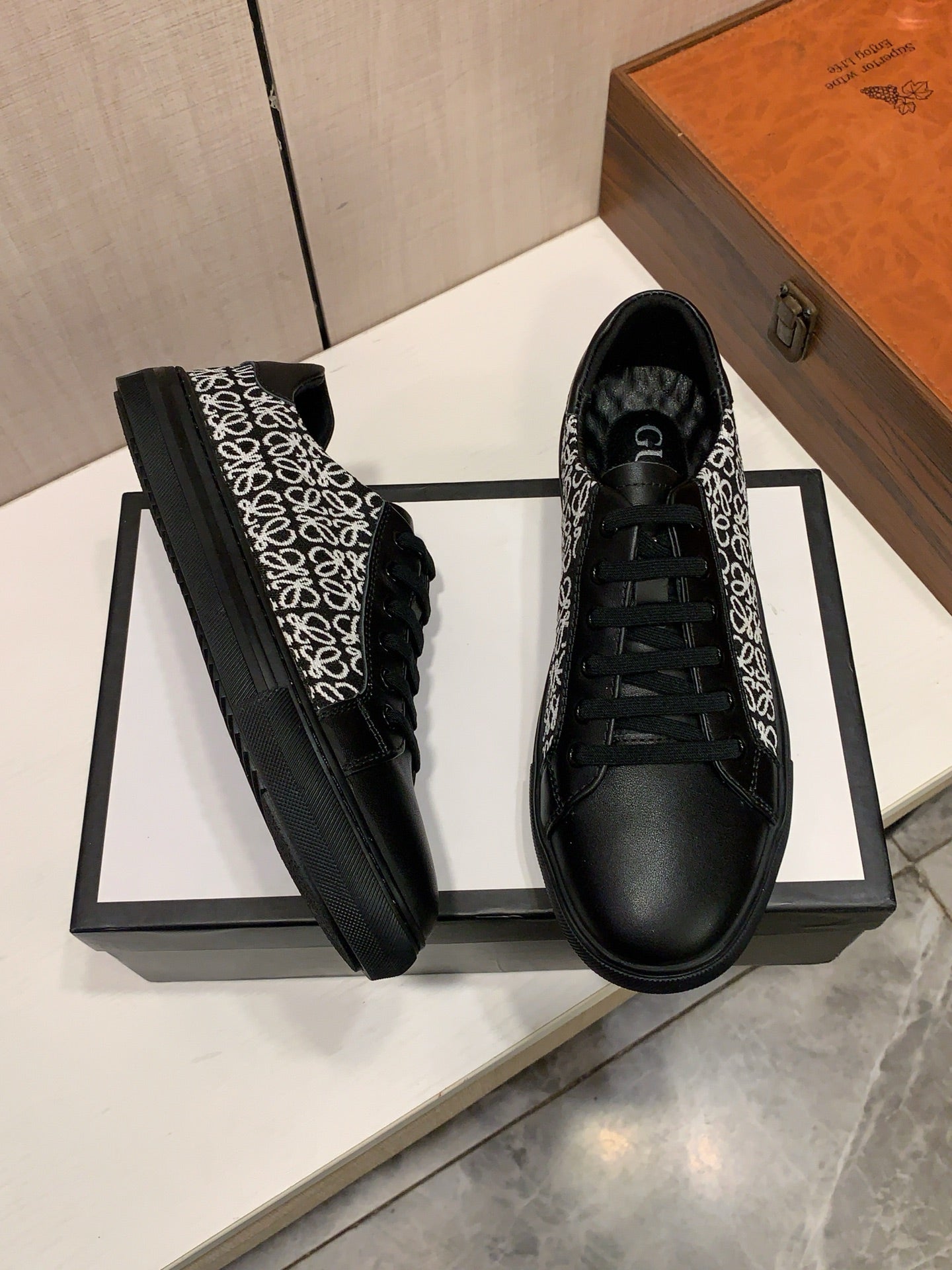 Gucci leisure sports shoes
