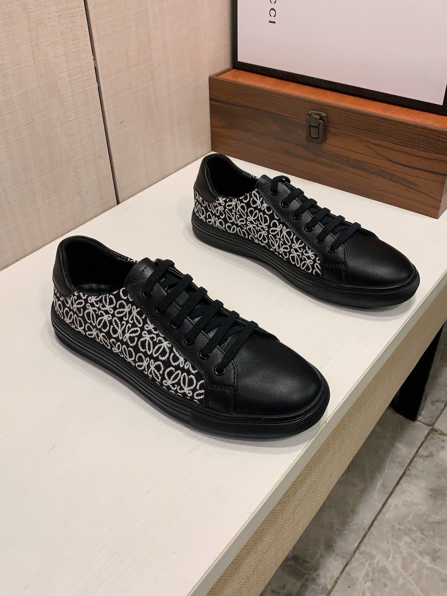 Gucci leisure sports shoes