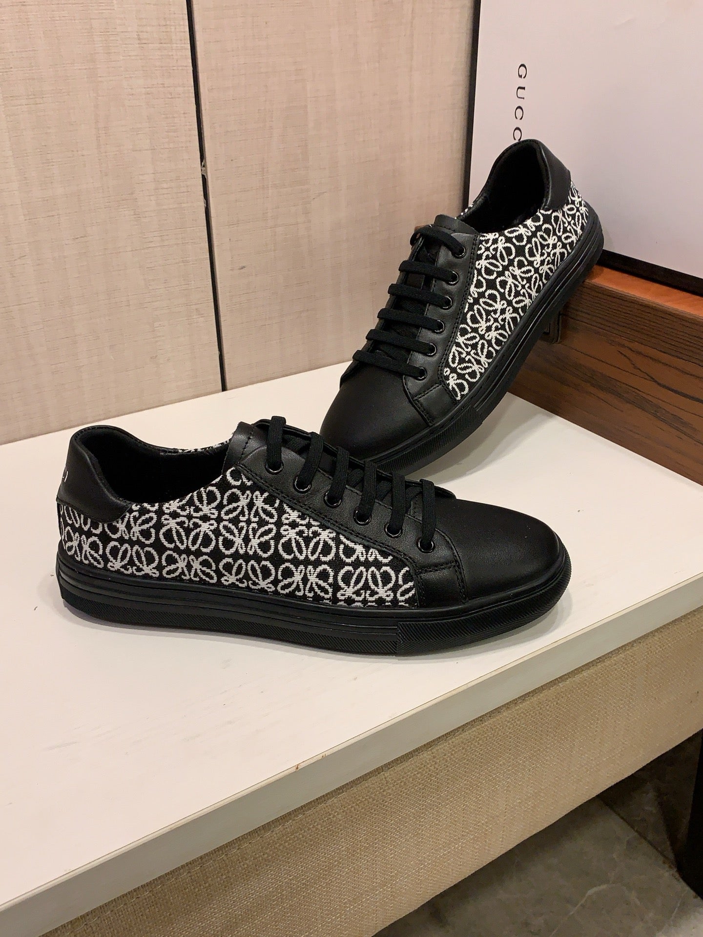 Gucci leisure sports shoes